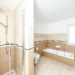 Grosse Auf Zwei Etagen Mit Sauna & Meerblick *