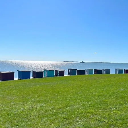 Grosse Auf Zwei Etagen Mit Sauna & Meerblick