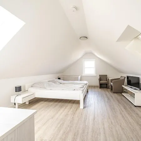 Grosse Auf Zwei Etagen Mit Sauna & Meerblick *