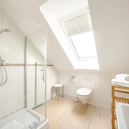 Grosse Auf Zwei Etagen Mit Sauna & Meerblick Apartamento *