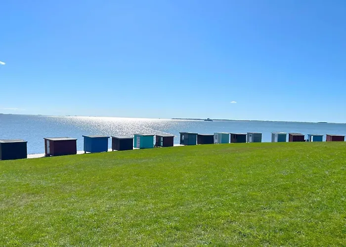 Grosse Auf Zwei Etagen Mit Sauna & Meerblick